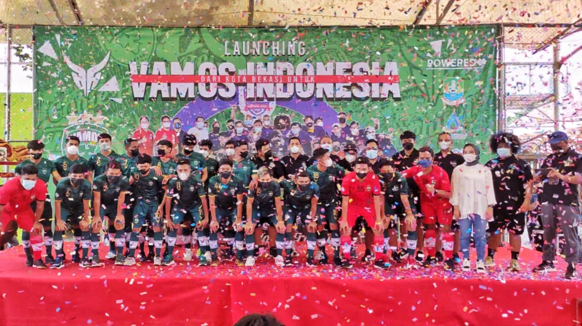 Launching Jersey Vamos Indonesia Bersama Tri Adhianto