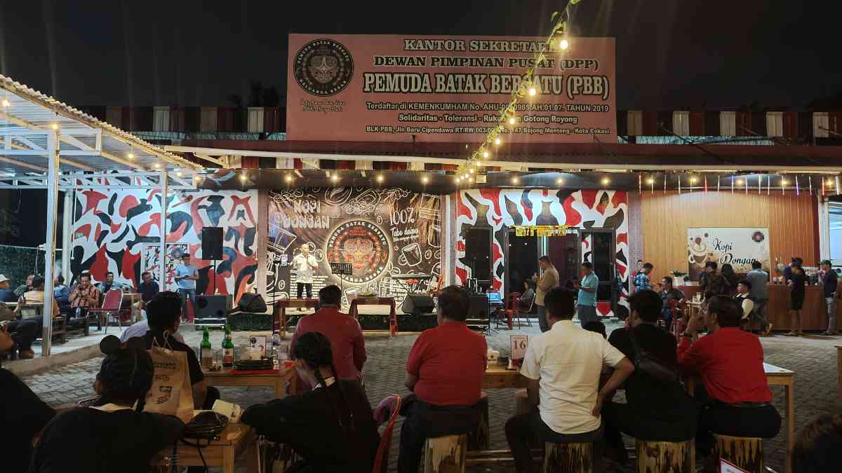 Kafe Dongan Sarasaji Resmi Dibuka di Bojong Menteng Rawalumbu