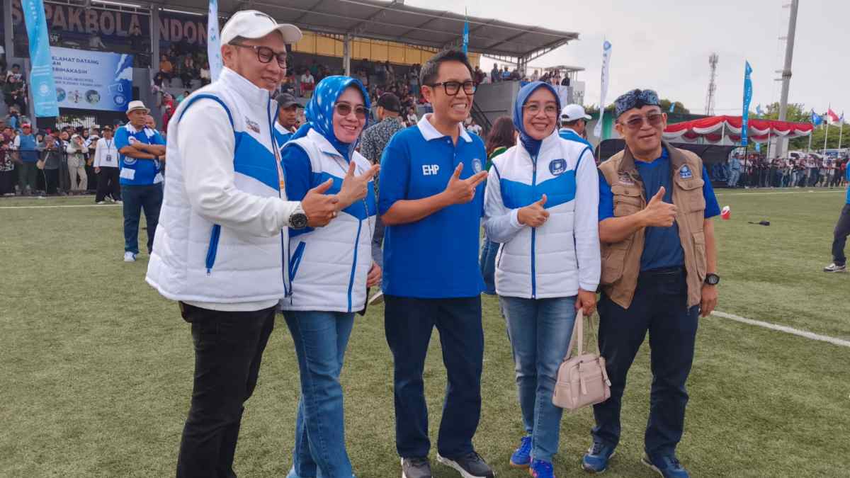MaPAN FC Hadir, Ratusan Bola Dibagikan ke SSB