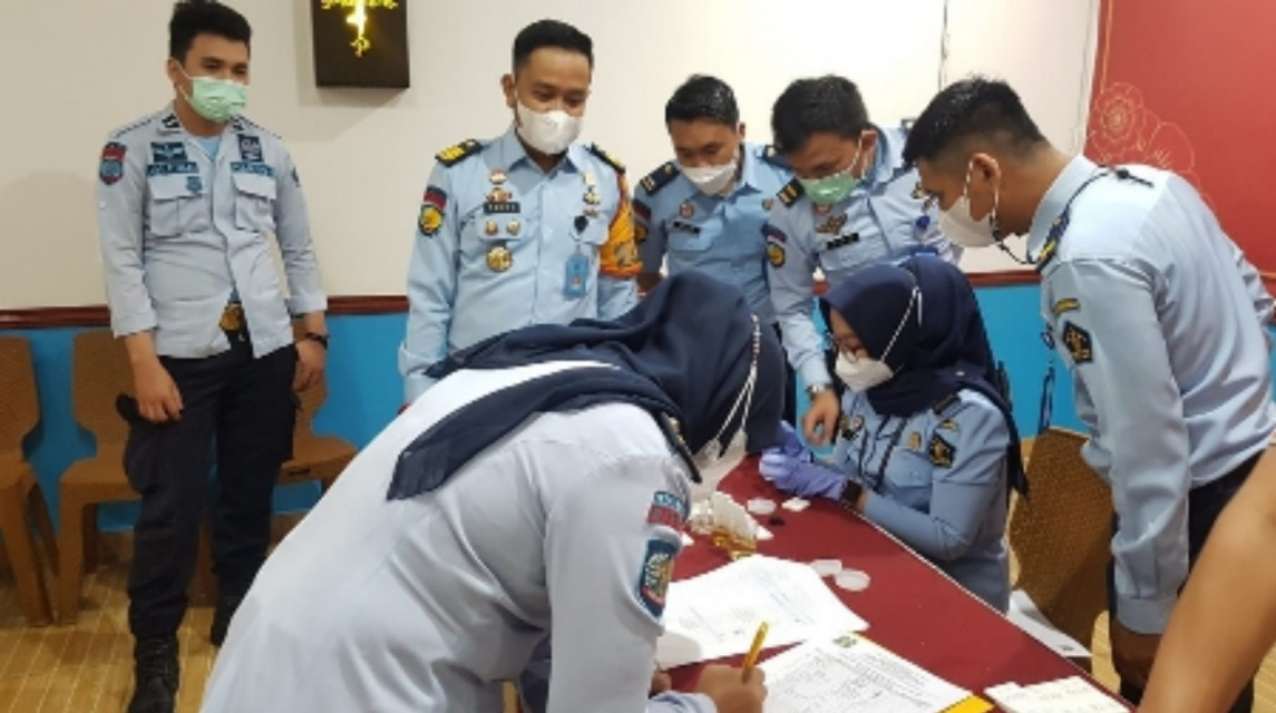 Pegawai Lapas Bekasi Tes Urin Narkoba, Seperti Apa Hasilnya?