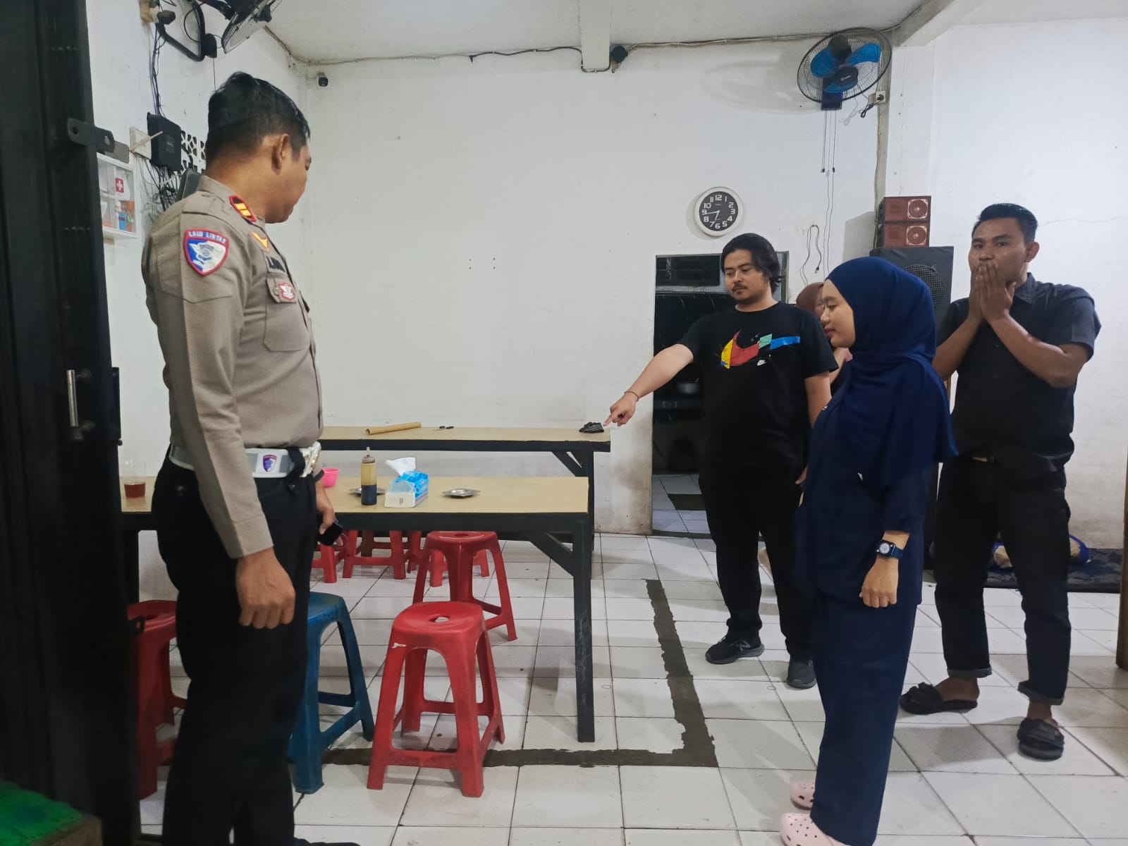 Polsek Cikarang Barat Amankan Dua Terduga Pelaku Penipuan Viral