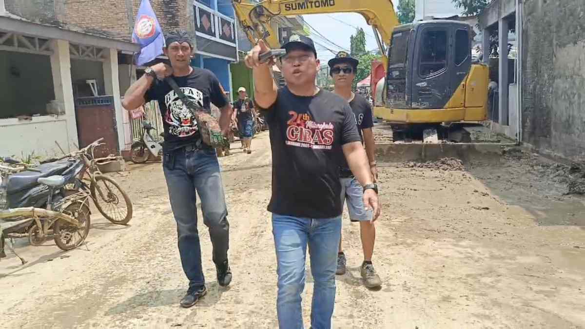 Gibas Resort Bekasi Gerak Cepat Bantu Korban Banjir