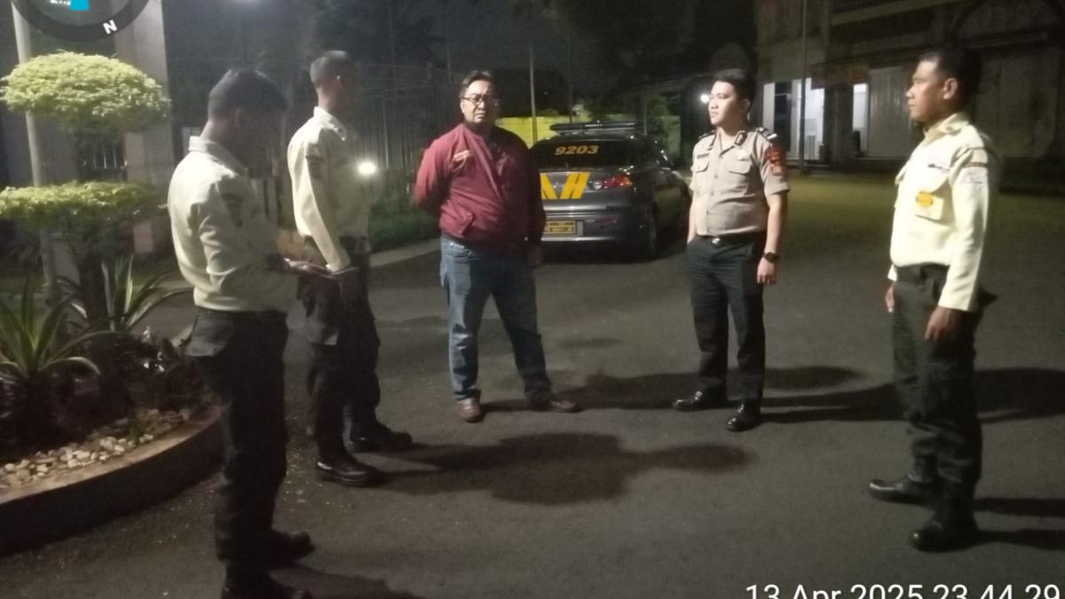 Polsek Bekasi Selatan Patroli Malam Antisipasi Gangguan Kamtibmas