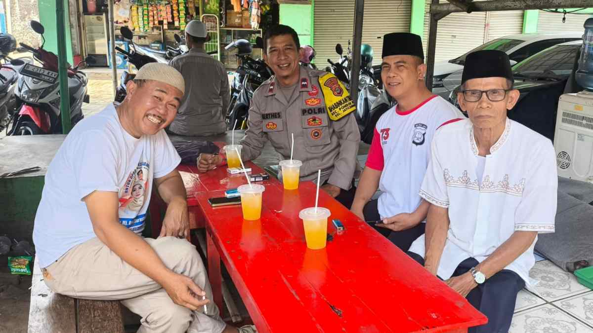 Patroli Dialogis Bhabinkamtibmas Kelurahan Jati Cempaka