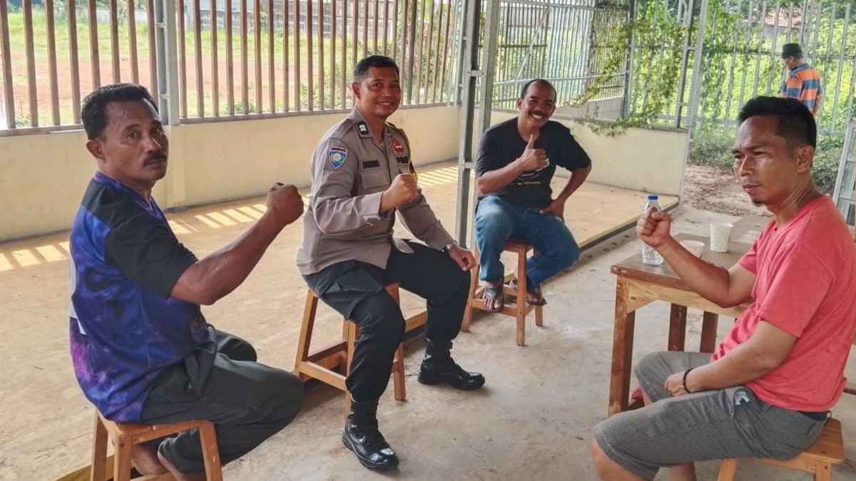 Patroli Wilayah Bhabinkamtibmas Mustika Sari Menyampaikan Kamtibmas