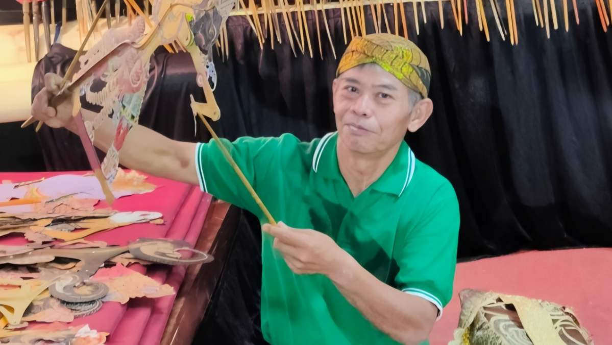 Tarmin Ajak Gen Z Nonton Wayang Wahyu Makuto Romo di Kota Bekasi