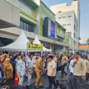 Presiden Prabowo Kunjungi Korban Kecelakaan Kereta di Bekasi Timur