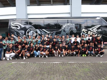 Wakil Wali Kota Bekasi Lepas Tim U-19 FC Bekasi City ke EPA Championship