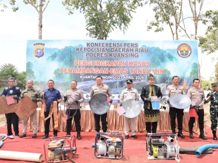 Polda Riau Ungkap 29 Kasus PETI, Ribuan Rakit Tambang Ilegal Dimusnahkan