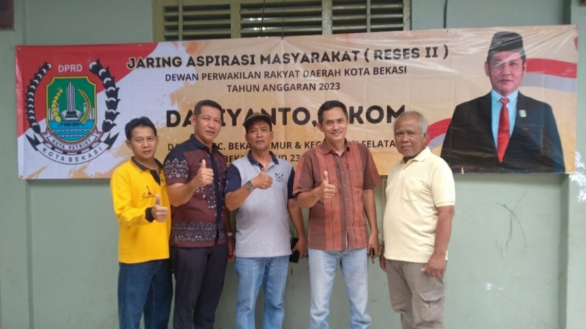 Dariyanto Gelar Reses dan Bakti Sosial di Kelurahan Aren Jaya