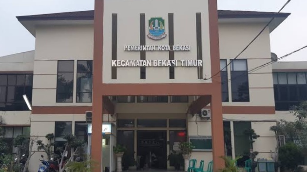 Pagar Miring, Kecamatan Bekasi Timur Gercep Usulkan Perbaikan