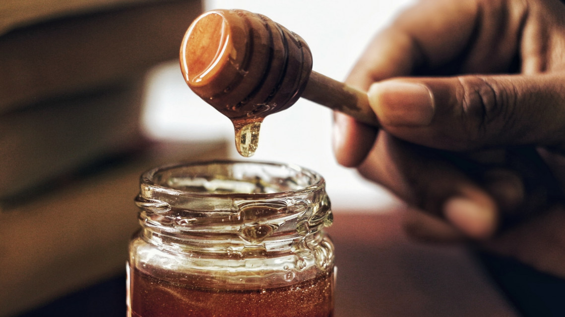 Perhatikan Cara Membedakan Madu Asli dan Palsu Sebelum Membeli