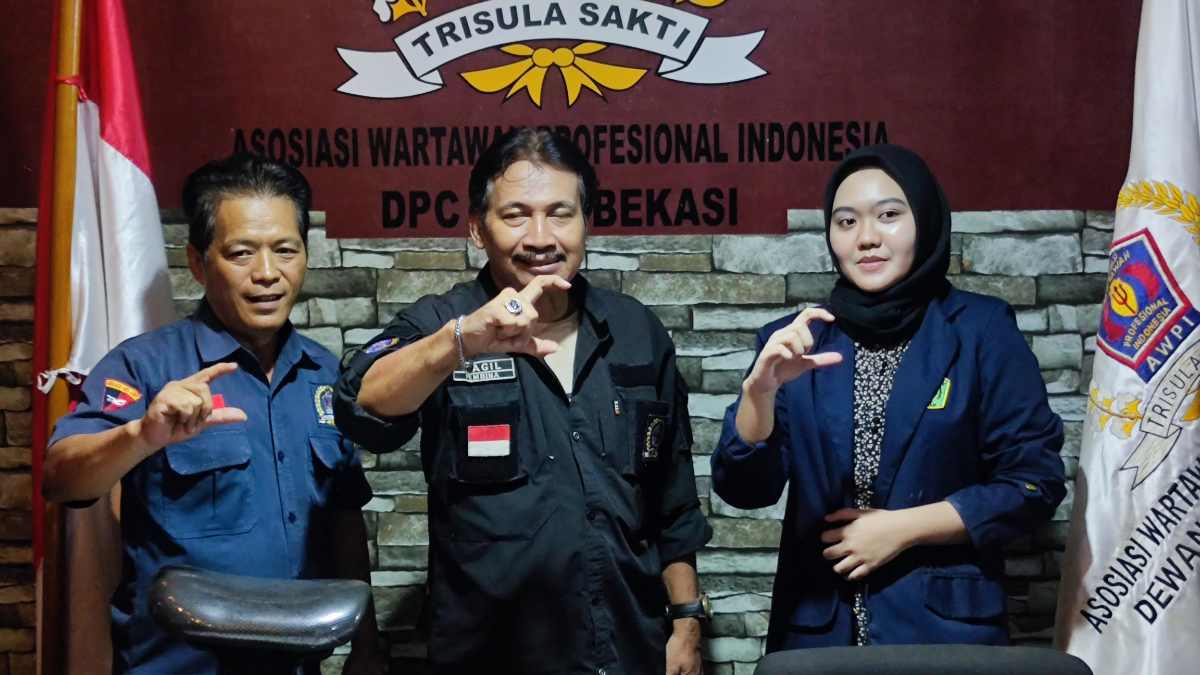 Mahasiswi Datangi AWPI Kota Bekasi, Bahas Keterbukaan Informasi Publik