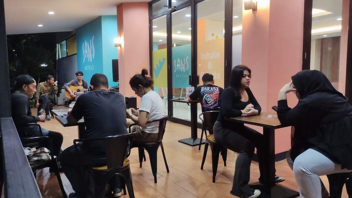 SANSKUSTIK: Akustik dan Kuliner di Malam Bekasi