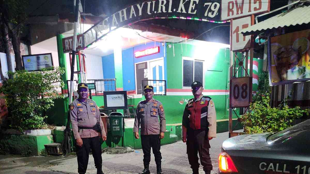 Giatkan Patroli Polsek Bekasi Barat Cipta Kondisi Kondusif