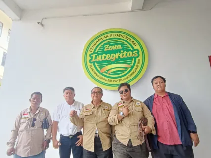Sidang Gugatan Dugaan Pengelolaan Dana BOS dan BOP 4 SMAN di Bekasi Ditunda Dua Pekan