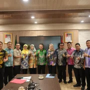 Plh Wali Kota Bekasi Dorong Camat Perkuat Pelayanan Publik dan Tertib Administrasi