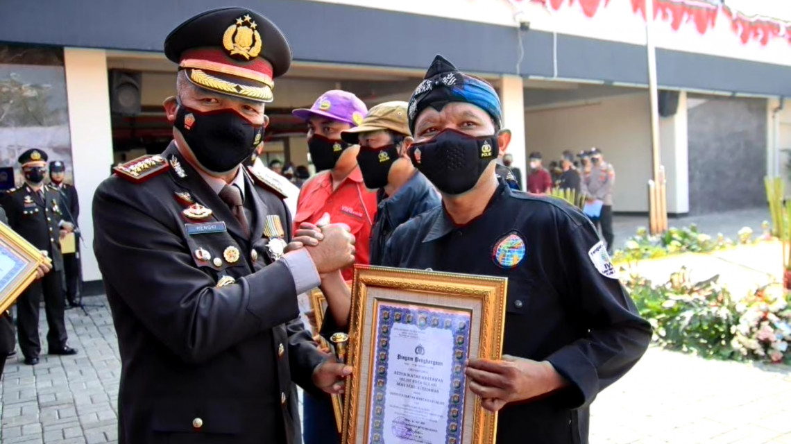 IWO Kota Bekasi Terima Penghargaan di Hari Jadi Bhayangkara