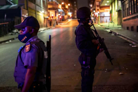 Penembakan Dua Bar di Afrika Selatan Dalam Satu Malam