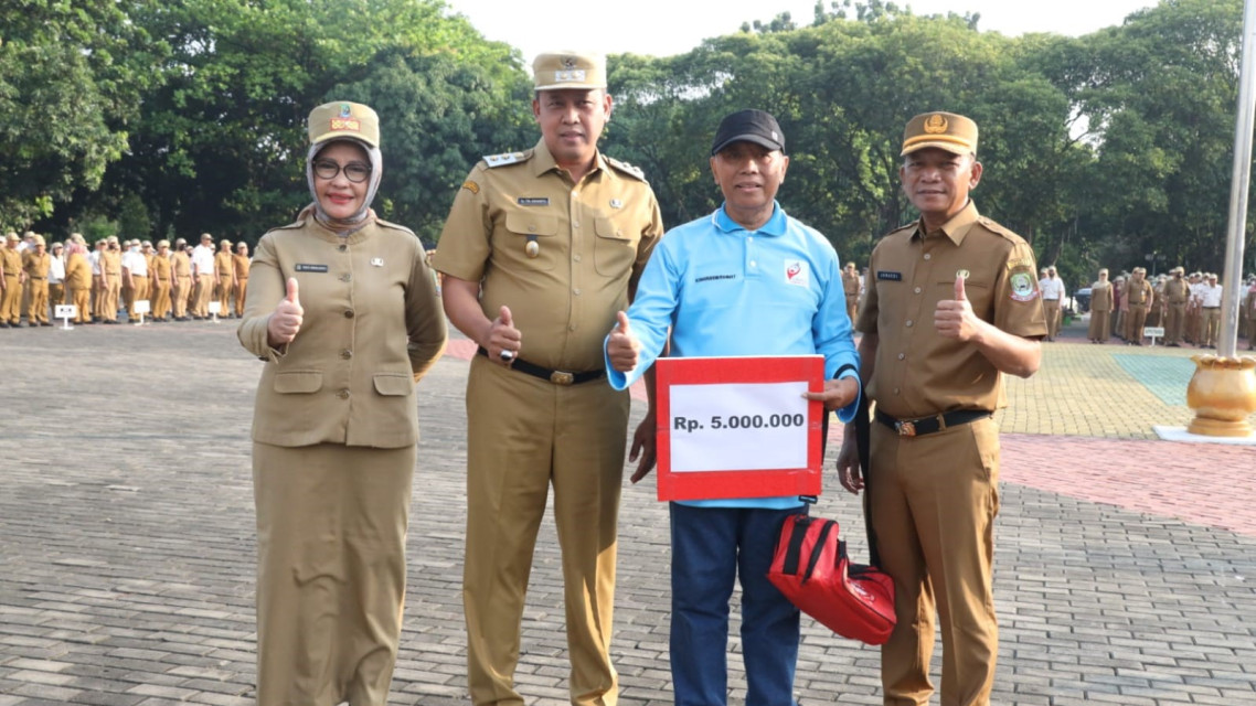 Lansia Penyintas Stroke Jalan Kaki 400 km untuk Inspirasi