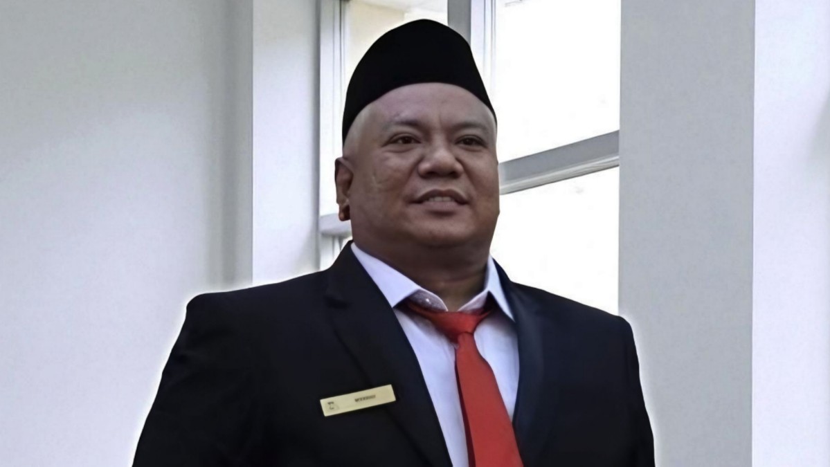 Ahmadi Kritik Seragam 1,5 Juta, Disdik Terbitkan Surat Edaran