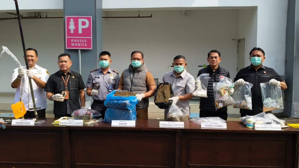 Kejaksaan Negeri Kota Bekasi Musnahkan Barang Bukti