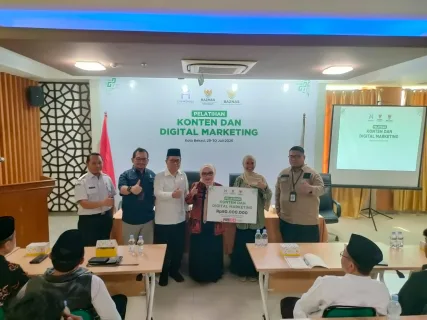 BAZNAS RI Kucurkan Rp800 Juta, Bekasi Jadi Kota Pertama Cetak UMKM Naik Kelas Lewat Digital Marketing.