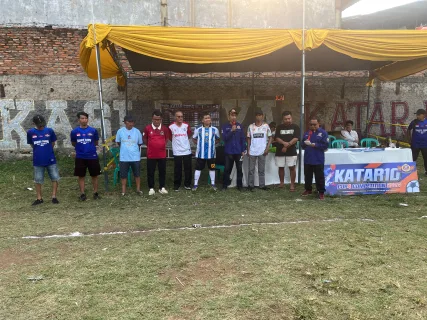 Lurah Bantar Gebang Resmi Buka Turnamen Sepak Bola Piala Sub Karang Taruna RW 10 Tahun 2026