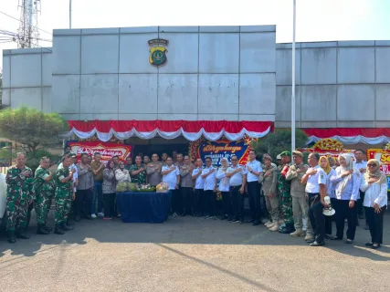 Camat Bekasi Selatan Bersama Danramil dan Para Lurah Kunjungi Polsek Bekasi Selatan Peringati Hari Bhayangkara ke-80