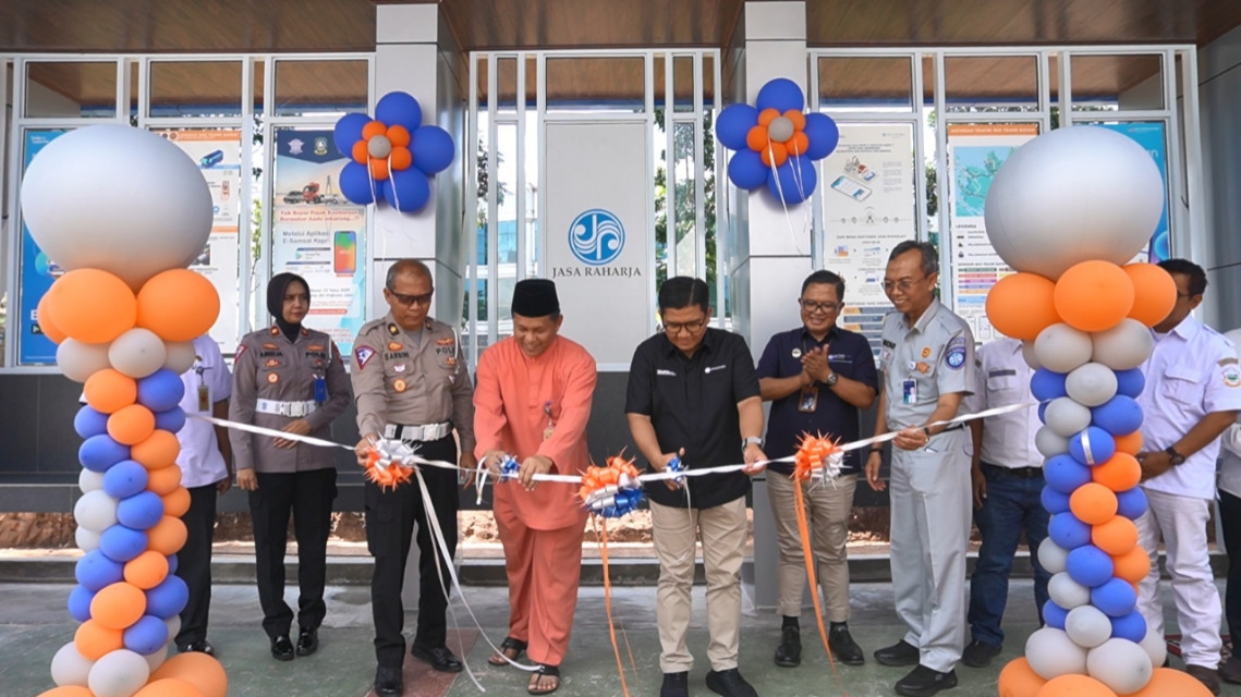 Jasa Raharja Hibahkan Satu Unit Halte ke Pemkot Batam