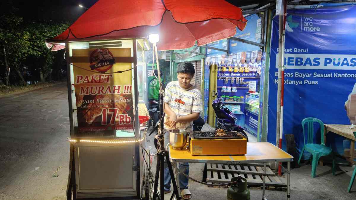 Ayam Bakar Kak Leo: Sensasi Kuliner Murah Meriah di Bekasi Utara