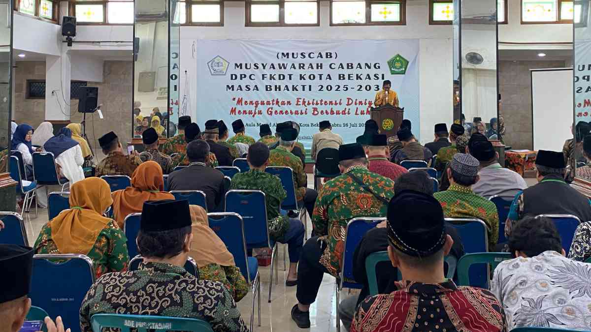 Sudjatmiko Desak Bekasi Tiru JakLingko Atasi Ongkos Transportasi