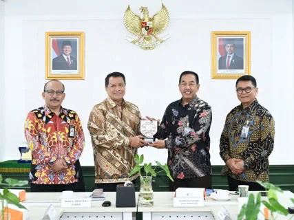 Jasa Raharja dan Kementerian PANRB Perkuat Koordinasi Tingkatkan Kepatuhan PKB dan SWDKLLJ