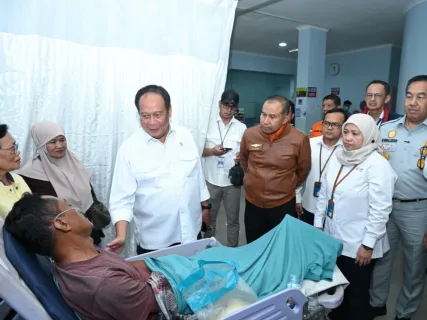 Pastikan Pelayanan Maksimal, Direksi Jasa Raharja Tinjau Korban Kebakaran KM Mutiara Sentosa II