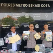 Kapolres Metro Bekasi Kota Ungkap Peredaran Obat Keras Ilegal dan Produksi Tembakau Sintetis