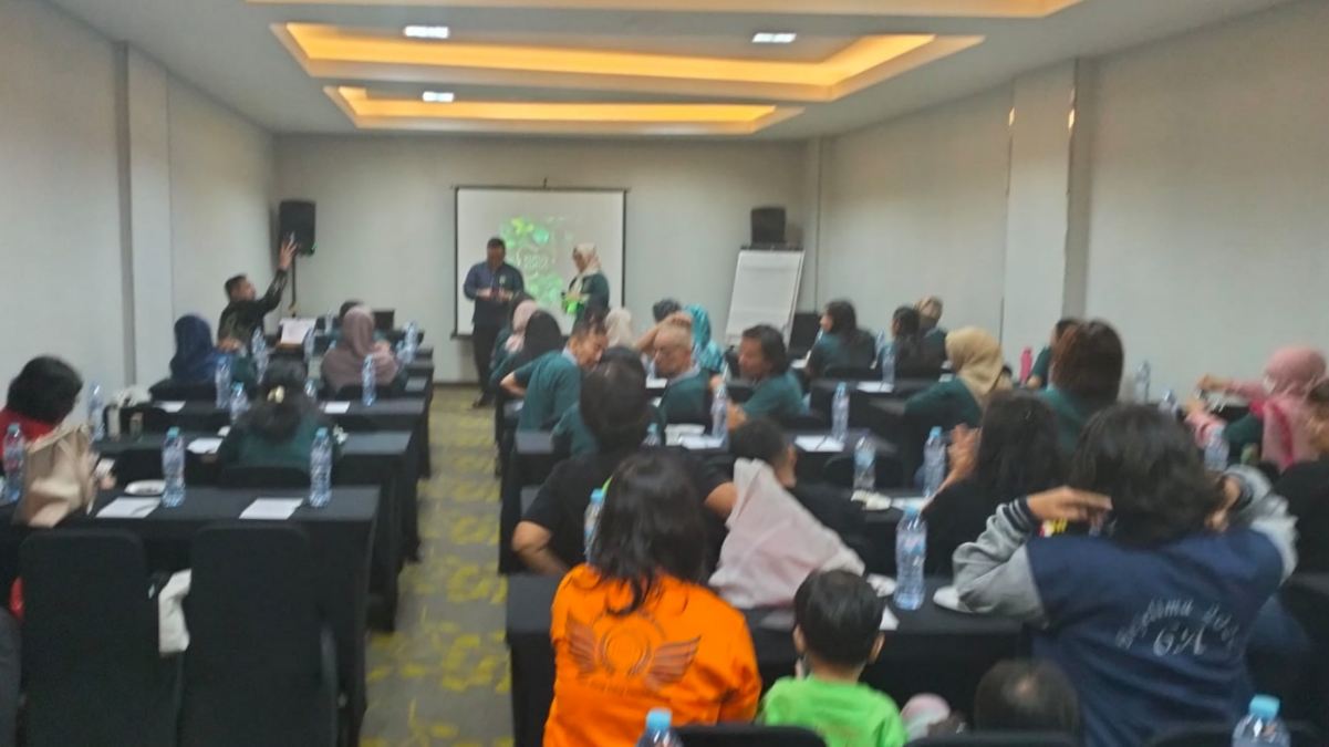 Minyak Kutus Kutus Gelar Family Gathering Bersama Reseller