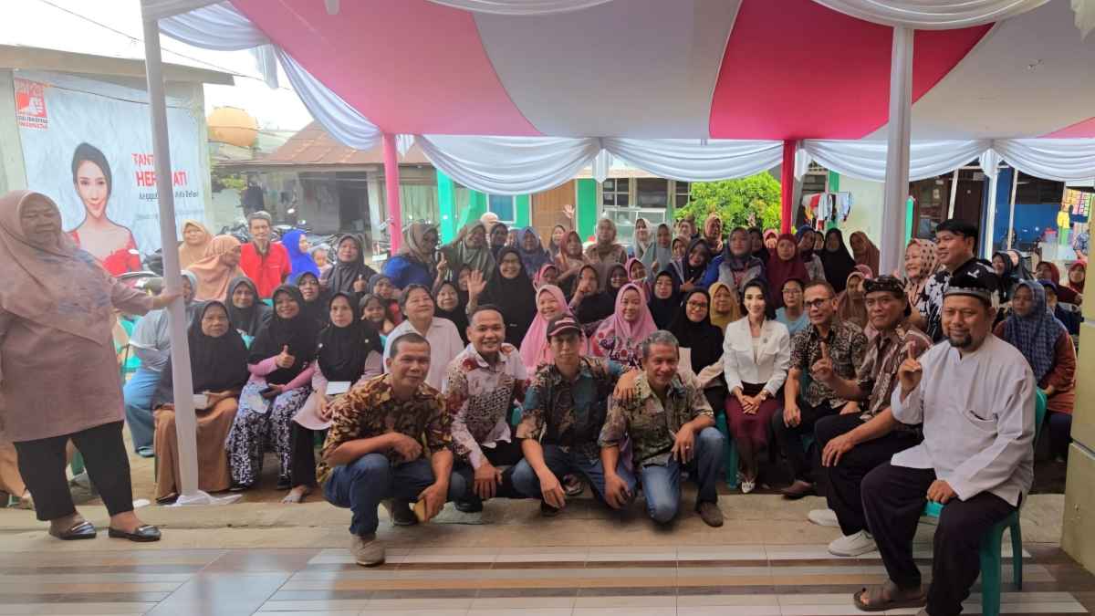Gelar Reses, Tanti Herawati Jaring Aduan Warga Bekasi Timur