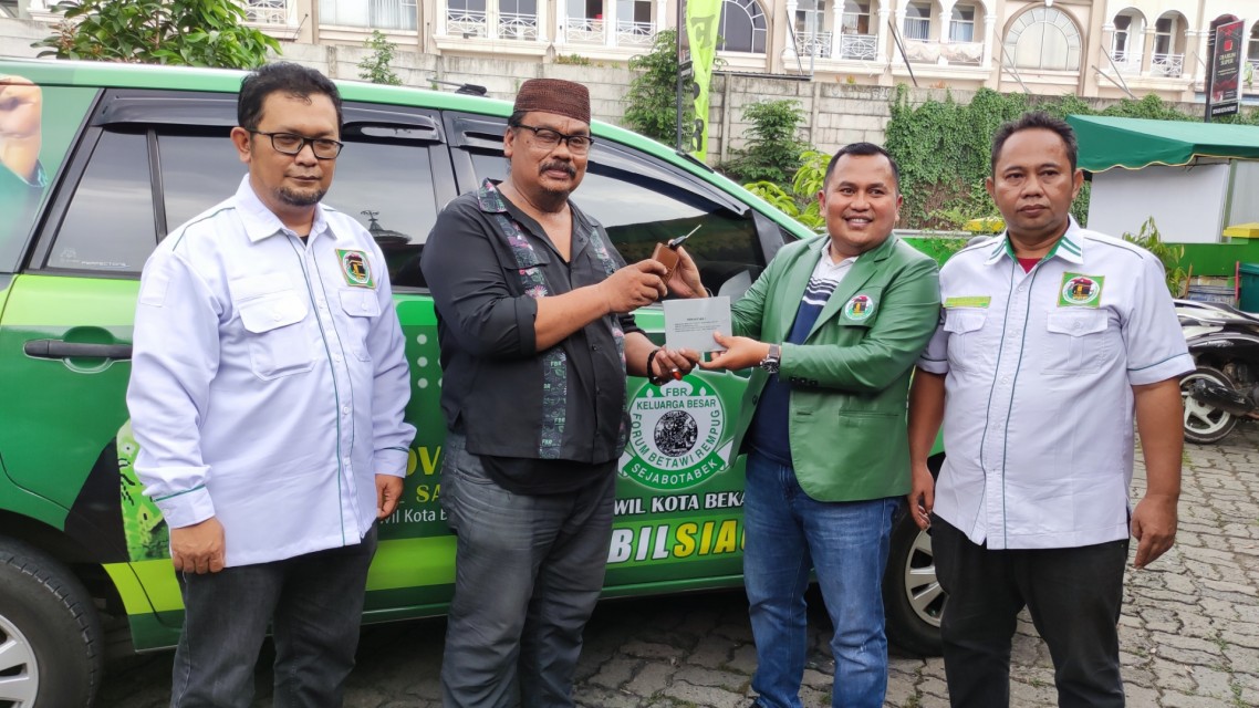 Berikan 1 Unit Mobil, Gus Shol: Ini Bentuk Kecintaan PPP kepada FBR Kota Bekasi.