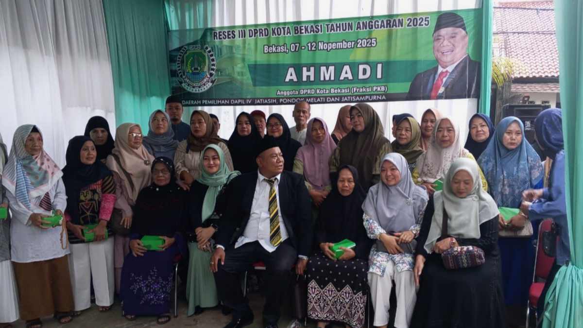Reses di Jatimekar, Ahmadi Tekankan Peningkatan Kesejahteraan RT RW