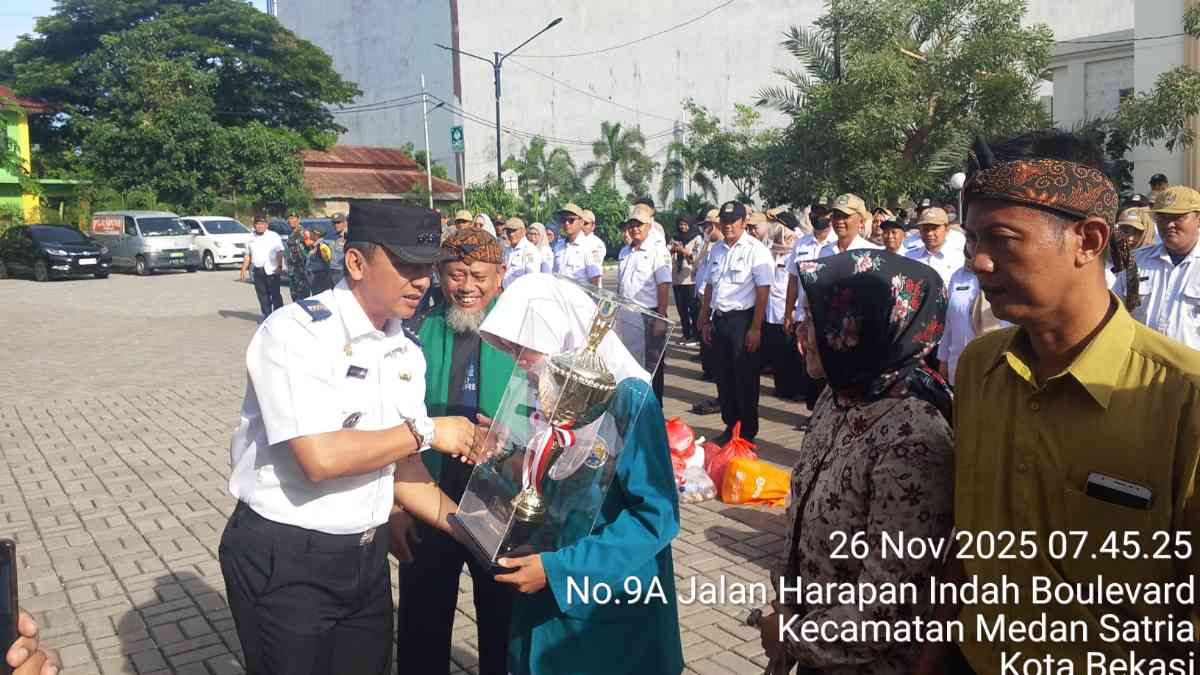 Apel Pagi Medan Satria: Piala Seni dan Aksi Bank Sampah