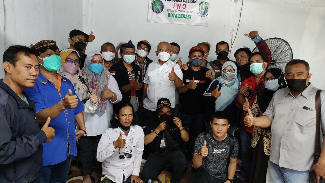 Bincang Santai Bang Pepen dan IWO Kota Bekasi