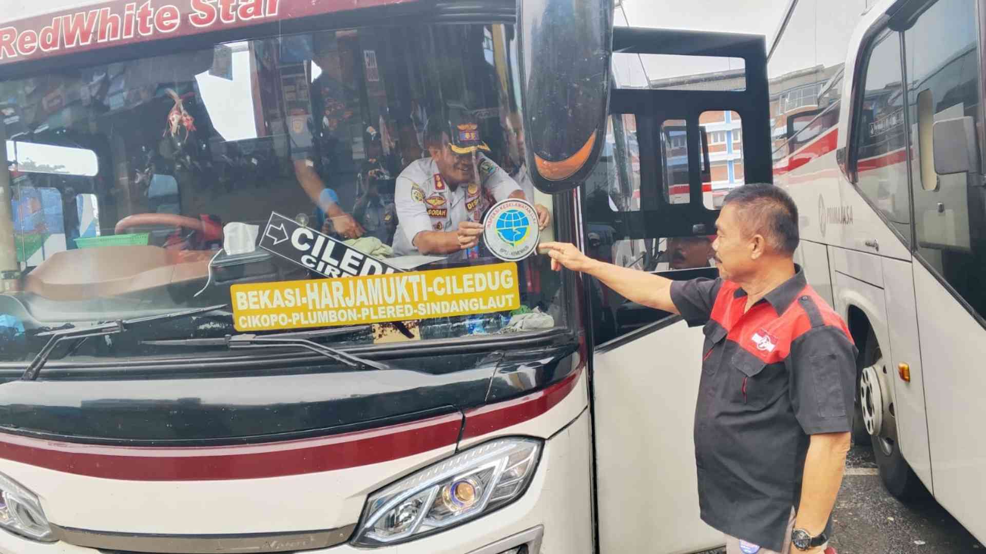 200 Bus Terminal Bekasi Siap Angkut Pemudik Nataru, 30 Unit Cadangan