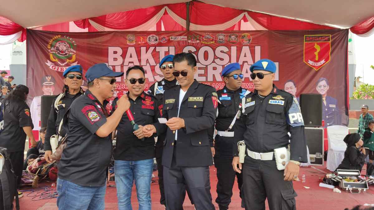 GIBAS Kota Bekasi Bagikan 2.000 Paket Sembako dalam Baksos